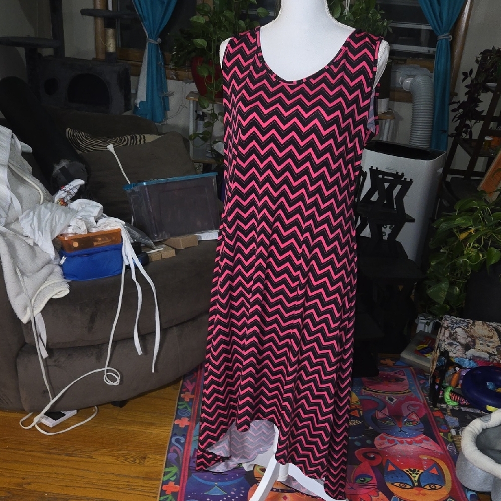 Avenue High Low Chevron Dress - Pink and Black